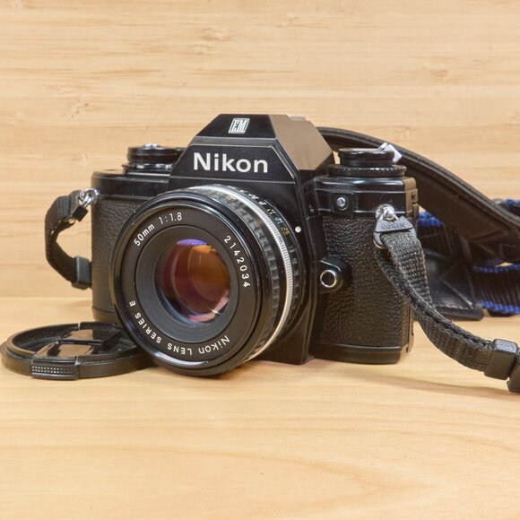 Nikon EM SLR 35mm Film Camera, with Nikon E 50mm f1.8 Lens, Nikon SB-E Flash - Picture 3 of 11